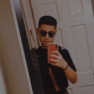 Meet your Posher, Chris